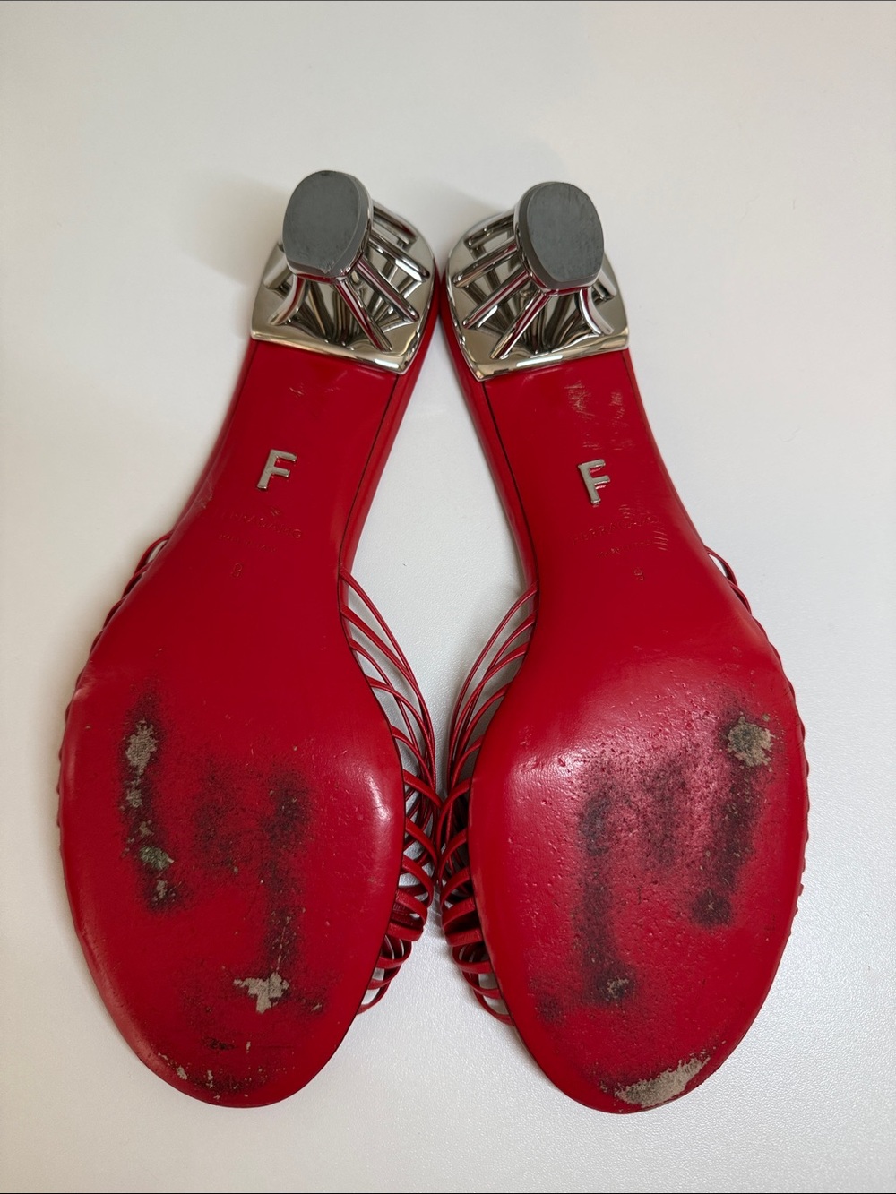 Salvatore Ferragamo Red Leather Knotted Slide Mules - Picture 7 of 8